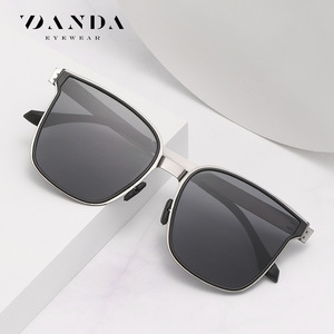 Gafas de sol DANDA rectangulares UV400 con montura completa unisex protección solar JS8579 - Product Image 3