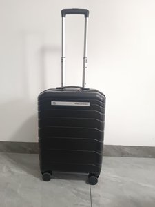 Valise rigide Piquadro avec serrure TSA Roues pivotantes à 360 degrés Matériel PC durable Bagages de voyage unisexe - Product Image 1