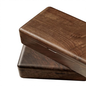 Boîte à bijoux en bois moderne, écologique, personnalisée et de qualité supérieure, fabriquée à la main, avec une finition en bois naturel élégante - Product Image 3