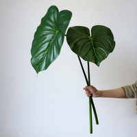 Feuilles de Monstera artificielles en polyuréthane imprimées en 3D de haute qualité et fleurs vertes luxueuses pour la décoration de mariage