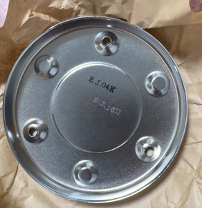 Tapas Antipolvo para Ruedas Delanteras (3 Agujeros) y Traseras (2 Agujeros), Repuestos Prácticos y Duraderos para Autobús Toyota Coaster - Product Image 2