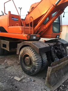 Excavatrice multifonctionnelle sur chenilles originale de la Corée DOOSAN DH210W-7 Hyundai à haut rendement en bon état d'occasion en vente - Product Image 2