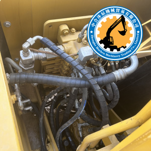 รถขุดตีนตะขาบมือสอง Caterpillar CAT308 ขนาด 9 ตัน ระบบไฮดรอลิก พร้อมเครื่องยนต์ C3.3B จัดส่งรวดเร็ว - Product Image 6