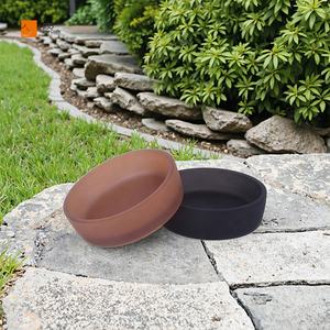 Mangkuk Makan Hewan Peliharaan Berkualitas Tinggi dari Resin Poliester Hitam Ramah Lingkungan Portabel untuk Penggunaan Dalam/Luar Ruangan Hewan Kecil/Kucing/Anjing - Product Image 3