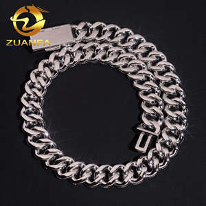 Collar Cubano Grande de 18 mm, Envío Rápido desde EE. UU., Plata 925 Chapada en Oro, Moissanita que Pasa la Prueba del Diamante, Estilo Cubano Pesado - Product Image 3