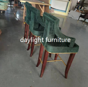 <span class=keywords><strong>Tabouret</strong></span> de bar moderne en <span class=keywords><strong>velours</strong></span> <span class=keywords><strong>vert</strong></span> avec dossier, Home Center - Product Image 5