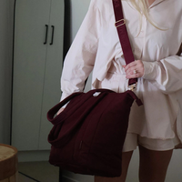 Sac fourre-tout en nylon imperméable léger grande capacité pour femme, sac à bandoulière pour trajets quotidiens, shopping, voyages, vente en gros, logo personnalisé
