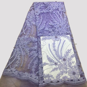 Ricamato da sposa in pizzo tessuto Africano del merletto Francese e perline morbido abito da sposa - Product Image 2