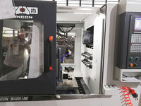 Machine d'usinage CNC SPM à 10 axes