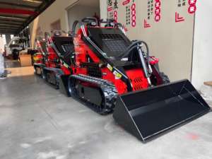 Mini Skid Steer <span class=keywords><strong>Loader</strong></span> 380T dengan <span class=keywords><strong>Pitchfork</strong></span> - Product Image 4