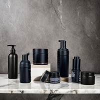 Emballage cosmétique en plastique PET en mousse personnalisé de haute qualité Portable noir mat nettoyant pour le visage après-rasage bouteille à pompe en mousse