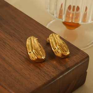 Pendientes Huggie en forma de lágrima de acero inoxidable, color dorado, textura de semilla de melón, pendientes colgantes de moda para mujer - Product Image 3