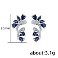 Anting-anting kancing wanita, perhiasan telinga lembut trendi baru warna perak zirkonia kubik biru untuk pertunangan pernikahan