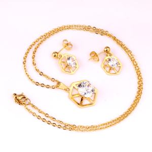 Conjuntos de Joyería al por Mayor: Collar, Pendientes y Anillo de Acero Inoxidable con Diamantes para Mujer, Ideales para Regalo - Product Image 5