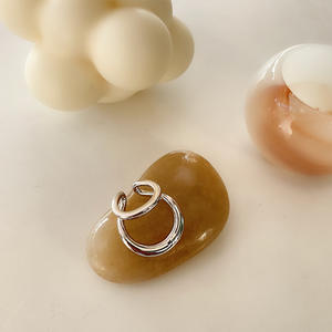 ต่างหูเม็ดเดี่ยวสแตนเลสขายดีต่างหูเกลียวปลายสูงสำหรับผู้หญิงกันน้ำเครื่องประดับฮิปฮอปที่ไม่ซ้ำใคร - Product Image 6