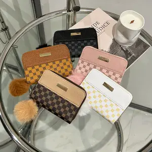 2023 New Southeast Asian foreign trade cheap small bag plush small card embroidered coin wallets for women