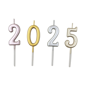 شموع أرقام عيد الميلاد فريدة وجذابة للكعك والحفلات وعيد الفصح ورأس السنة الجديدة - غير سامة وطويلة الاحتراق وديكور عصري - Product Image 3