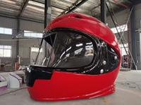 Vente en gros usine : Sculpture géante en fibre de verre en forme de casque, style vintage classique, pour la décoration de cafés, de parcs à thème, de stands de crème glacée, de restauration rapide et de sites touristiques, résistante à la rouille