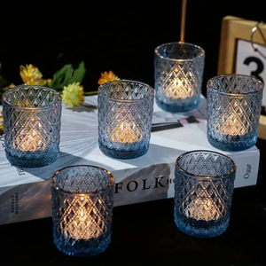 Vente en gros <span class=keywords><strong>de</strong></span> bougeoirs en verre personnalisés OEM style diamant, en <span class=keywords><strong>cristal</strong></span> tricolore, décoration d'intérieur pour la Saint-Valentin - Product Image 6