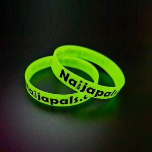 Pulseras de Silicona Fluorescentes Recicladas Ecológicas con Logotipo Personalizado, Pulseras de Goma Oscura para Eventos y Promociones - Product Image 4