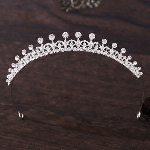 Diadèmes de Mariée en Alliage et Diamants Nouvelle Arrivée Couronne en Alliage et Strass Accessoires de Mariée Simples Petit Serre-Tête - Product Image 5