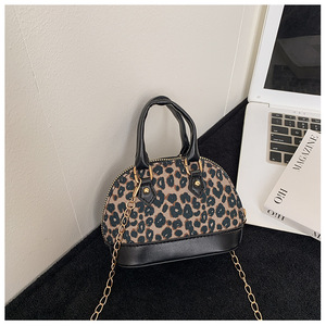 Borsa a tracolla piccola con stampa leopardata, - Product Image 6