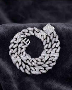 Chaîne cubaine en moissanite haute qualité avec pierres brillantes pour hommes et femmes, style hip-hop et décontracté, très demandée, en vente - Product Image 6