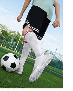 Venta al por mayor de alta calidad antideslizante niños escuela fútbol PVC zapatos transpirables niños y adultos entrenamiento deportivo <span class=keywords><strong>botas</strong></span> de fútbol - Product Image 2