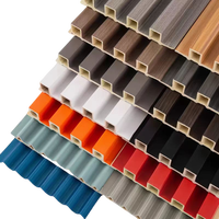 Panneaux muraux décoratifs 3D en WPC à lamelles cannelées pour murs ou plafonds et panneaux de revêtement PVC pour téléviseurs d'intérieur – Art intérieur moderne