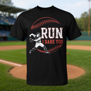 Camiseta Run I Dare You para lanzador de béisbol - Product Image 3