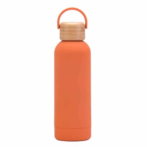 Nouvelle Bouteille d'Eau Isotherme en Acier Inoxydable 304 de 750 ml avec Couvercle en Bois de Bambou, Isolation Thermique 6-12 Heures, Design Minimaliste 2026 - Product Image 3