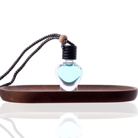 Bouteille de parfum de voiture Bouteille de parfum en verre multifonctionnelle en forme de cœur Exquisite 5ml 9ml 13ml Diffuseur de désodorisant de voiture avec joint à bouchon à vis