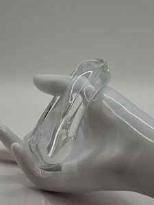 กำไลเรซิ่นน้ำหนักเบาสำหรับผู้หญิงที่มีลวดลายสีสันสดใส ทนทานและมีสไตล์ - Product Image 4