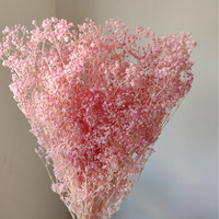 Ge conserveerde Baby's Breath bloemen voor bruiloftdecoratie, 90-100 gram, voor huishoudelijke arrangementen en handwerk.