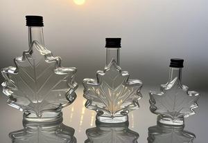 Bouteilles en verre Maple Leaf pour sirop tailles 50ml 100ml 250ml & 500ml avec finition givrée bouchon en métal bouchon en liège - Product Image 5