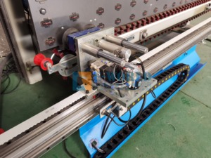 Robot de scellement de verre isolant SMT, machine de revêtement automatique de mastic CNC pour <span class=keywords><strong>double</strong></span> et triple <span class=keywords><strong>vitrage</strong></span> - Product Image 3