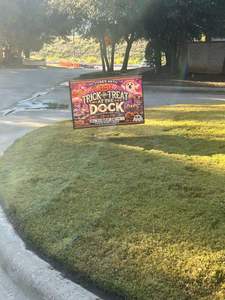 Double Sided Waterproof Customized-Yard-<strong>Signs</strong>-18x24-with-H for Beware of Pet &amp; <strong>Keep</strong> <strong>Off</strong> <strong>the</strong> <strong>Grass</strong> - Product Image 5