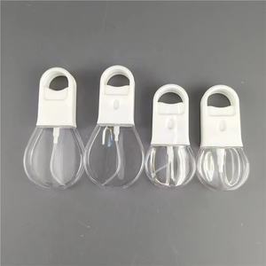 Viagem Pocket Size Álcool <span class=keywords><strong>Hand</strong></span> Sanitiser PET Credit Card Spray Bottle com Screw Cap e Gravação Pronto Silicone Keychain - Product Image 1