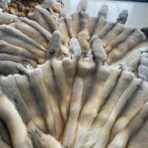 Özelleştirilebilir Casual Streetwear uzun kış kalınlaşmış sıcak tam kollu yüksek kalite moda kadın tilki kürk gerçek altın - Product Image 6