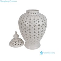 RXDV07 élégant pot de gingembre en céramique creux blanc traditionnel chinois décoratif pot de temple à couvercle pour la cuisine et la décoration intérieure