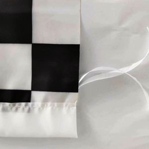 Bandera de Poliéster a Cuadros Blancos y Negros de 3x5 pies, Impermeable, Duradera y Personalizable para Fiestas de Carreras - Product Image 5
