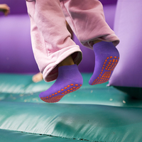 Chaussettes antidérapantes en silicone respirantes en coton unisexe pour enfants, idéales pour le trampoline et les aires de jeux intérieures