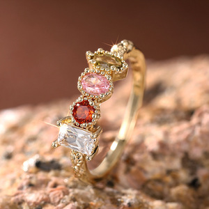 Anello con Design Geometrico Stile Colorato per Donne - Product Image 5
