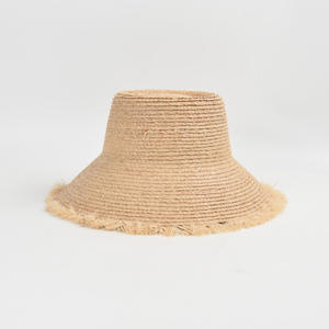 2026年トレンドレディースサマー新作凹型トップフリンジ加工ラフィアストローバケットハットつば広ビーチサンバケットハットストロー - Product Image 3