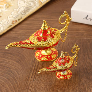 Lampe magique de génie d'Aladdin vintage - Ornement artisanal en métal de style européen rétro - Lampe à huile de luxe pour la décoration de la maison - Product Image 1