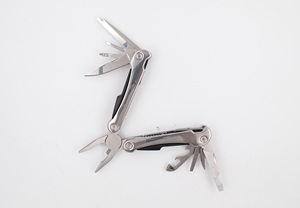 3 Trong 1 Khẩn Cấp Đèn Pin Plier Đa Tool Set Cho Gia Đình Sử Dụng Ngoài Trời, 3 Cái Thép Không Gỉ Đa Mục Đích Cắm Trại Công Cụ - Product Image 6