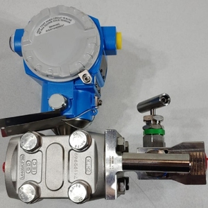 NOUVEAU et ORIGINAL Endress + Hauser Differential PMD75 Conception modulaire avec haute précision - Product Image 4