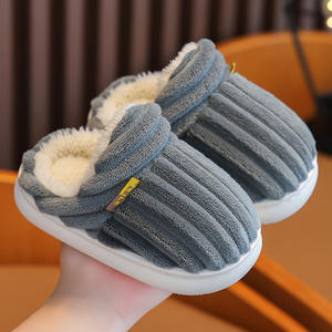 Chaussons d'hiver en coton pour garçons et filles, sandales souples à plateforme avec sac et talon, chaussures de chambre pour enfants, très chaudes - Product Image 5