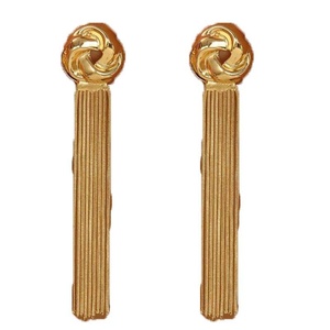 Jingciren Boutique, joyería exagerada europea y americana, pendientes con borlas de flores, embalaje elegante en caja de regalo - Product Image 5