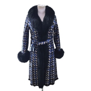 <span class=keywords><strong>Cappotto</strong></span> Lungo Reversibile in <span class=keywords><strong>Pelliccia</strong></span> <span class=keywords><strong>di</strong></span> Coniglio Vintage ed Elegante <span class=keywords><strong>con</strong></span> Texture Opaca e <span class=keywords><strong>Collo</strong></span> in <span class=keywords><strong>Pelliccia</strong></span> <span class=keywords><strong>di</strong></span> Volpe - Product Image 4